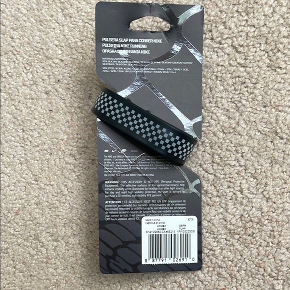 Nike Black and Yellow Reflective Running Slap Band - Picture 3 of 3